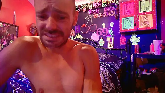 DaddyAndSplashQueen live sex cam