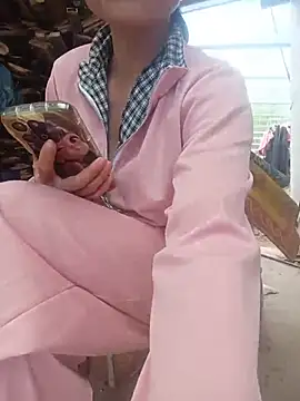 Linda-yiyi webcam
