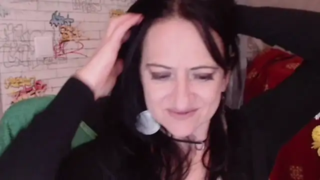 DebraMilf webcam