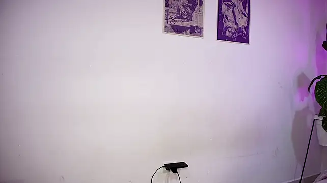 Sky_Intimate webcam