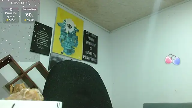 ZoeBakers_ webcam
