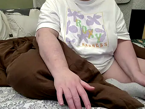 MarthaBriest webcam
