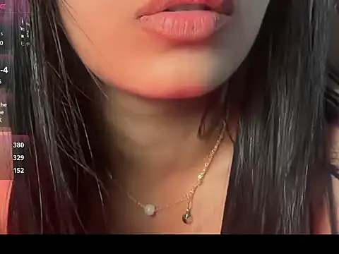 Luscious_Anika webcam