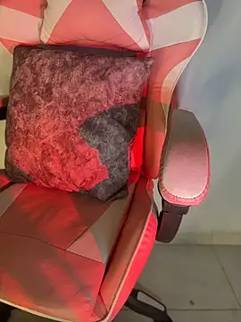 ScarletVelvetX webcam