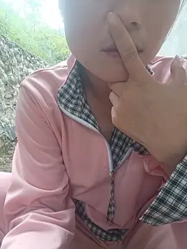 Linda-yiyi webcam
