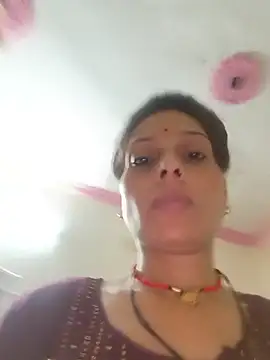 Sexy-Suhani2