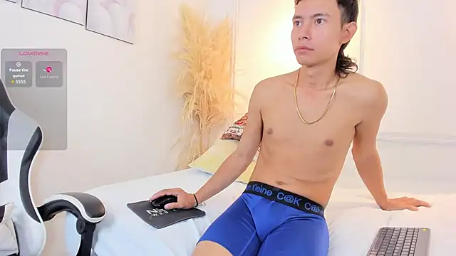 Naomi_and_jake webcam