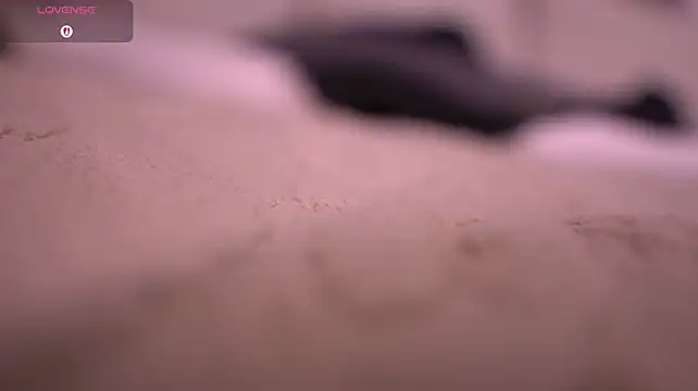 MiaKay1 webcam