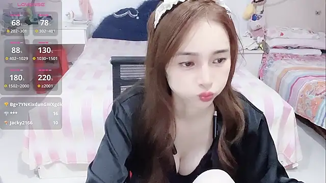 miaomiao-99 live cam on StripChat