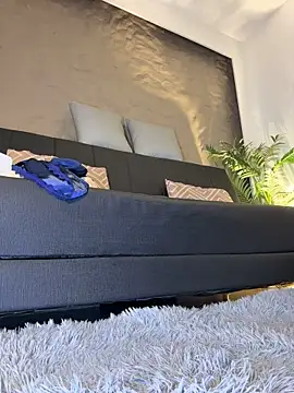 Isa__Blanc webcam