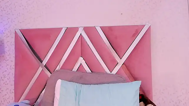 aniemorningstar webcam