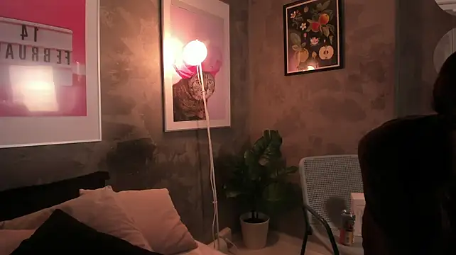 tiffa_dh (F teen) - Fingers fuck my pussy slow and fast💦🍒
