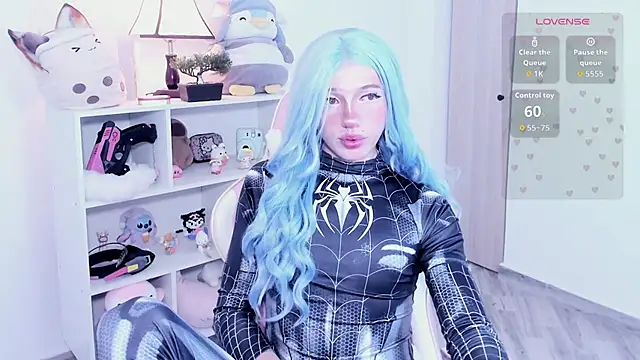 KloeKing__ webcam