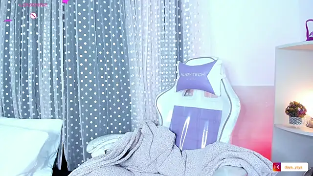 pinky__bunny webcam