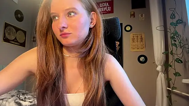 EllyCerry webcam