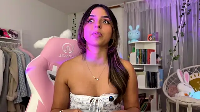 LunaSophia_ webcam