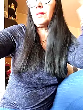 Love_Tina_Forever webcam