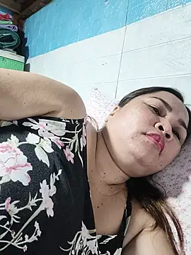 Sweetlorie_83