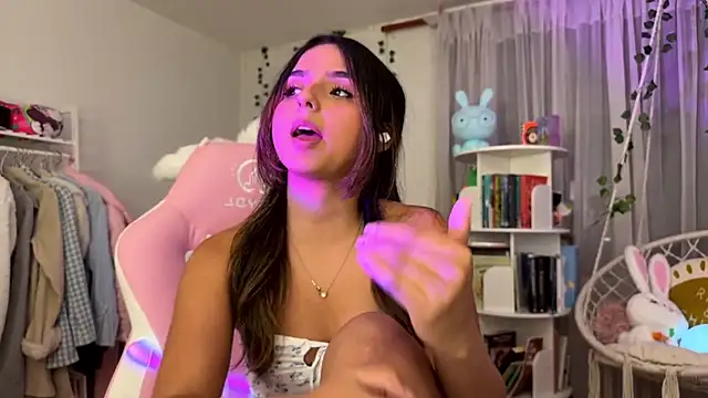 LunaSophia_ webcam