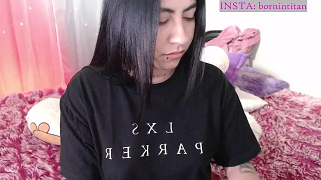 SatansWife webcam