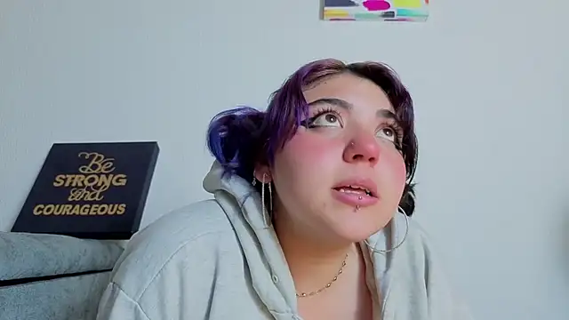 Blueberry_gothic webcam
