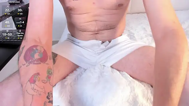 LindaHooker live sex cam