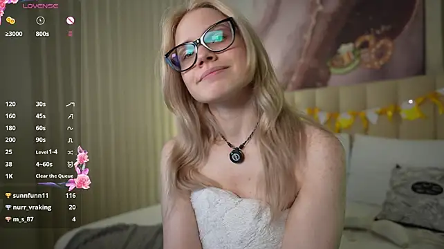 ChloeWells webcam