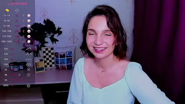 KindHazelHere_ webcam