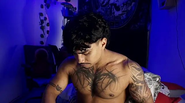 Young_laroi webcam