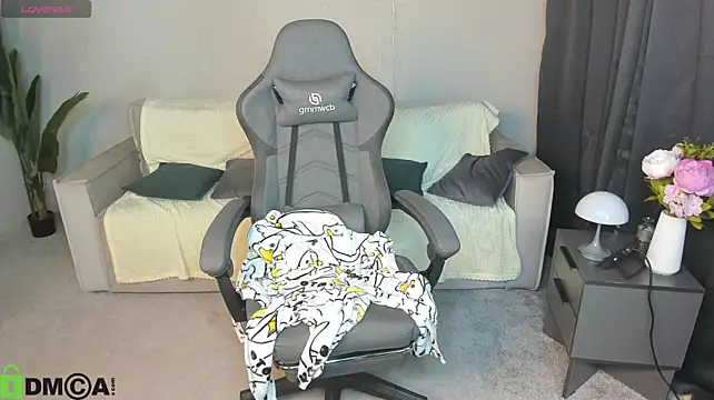 MartaEdams webcam