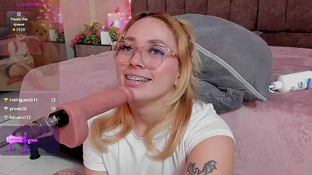 LanaMills_ webcam
