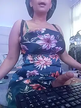 LaReineCleo webcam