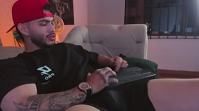 Vincentblack webcam