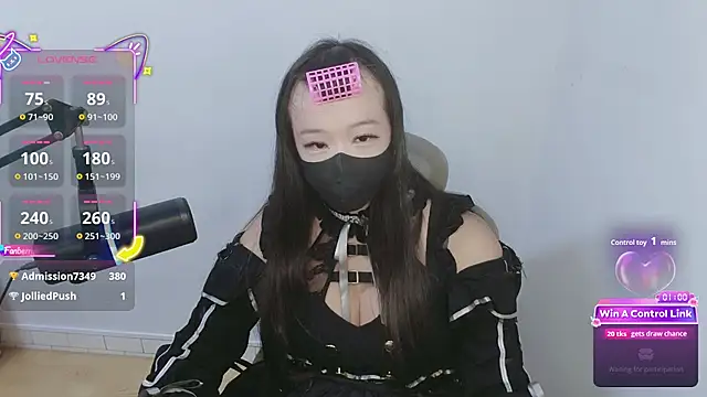 yayalovediaper1002 webcam
