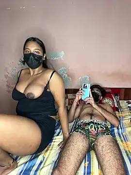 Yourbabyy699 webcam