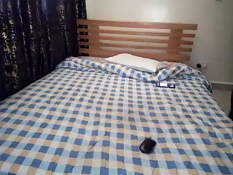 Petite_Nyla webcam