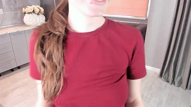 LorileeTruden webcam