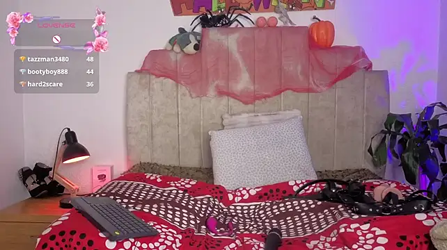 OliviaBrowm webcam