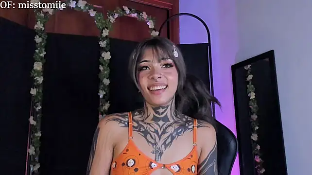 miss_tomie webcam