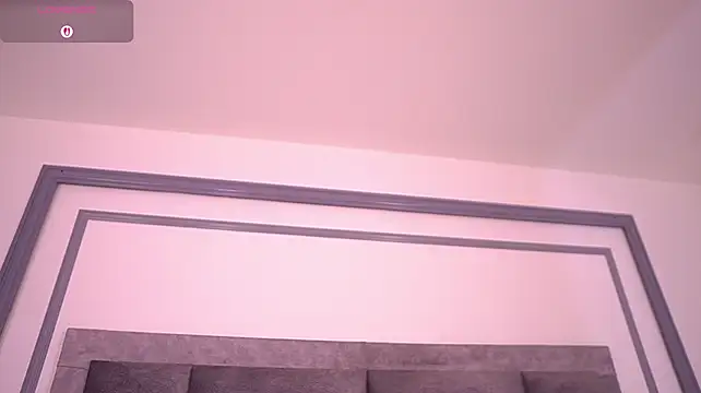 MiaKay1 webcam
