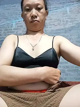 Linda-04 webcam