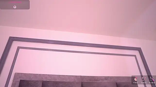 MiaKay1 webcam