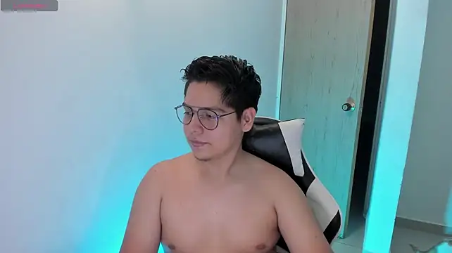 Asta_YunoXXX webcam