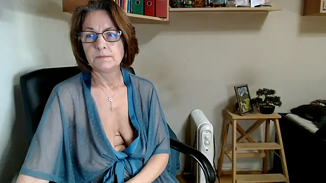 katemodel webcam