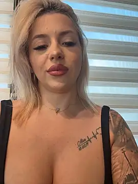 IveySin webcam