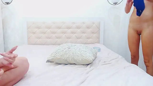 BarbieDool webcam
