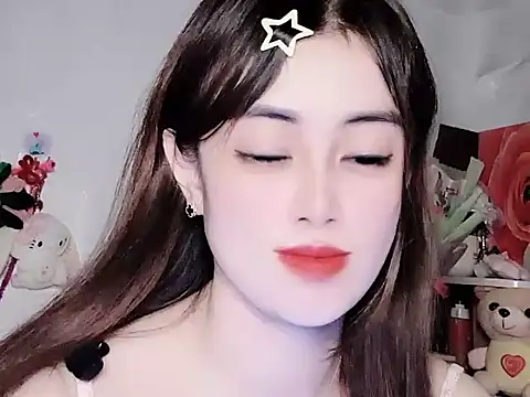 Cherry_Xyz live cam on StripChat