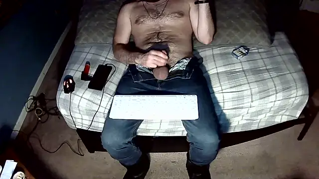 Spunwhiteboy317 live sex cam