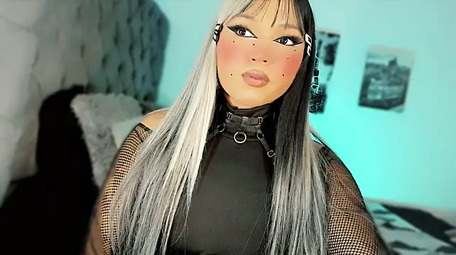 misstreslatin webcam