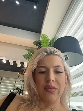 IveySin webcam